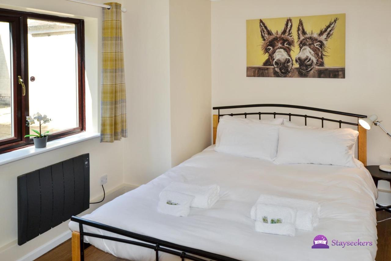 Station 1 Bed Apartment - Stayseekers Salisbury Eksteriør bilde